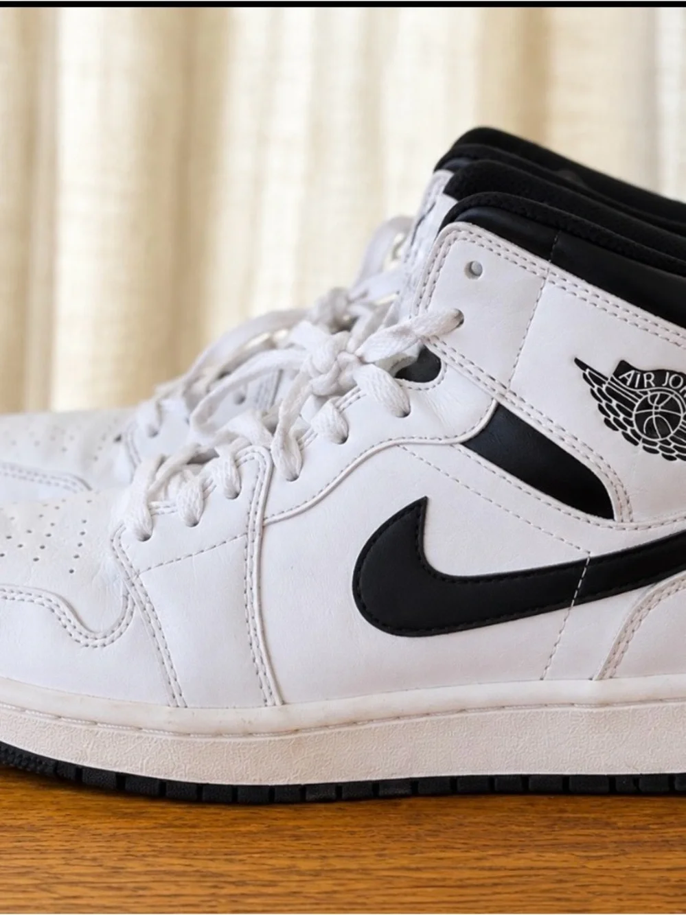 Air Jordan 1 Mid “Reverse Panda” / “White Black size 12 good condition